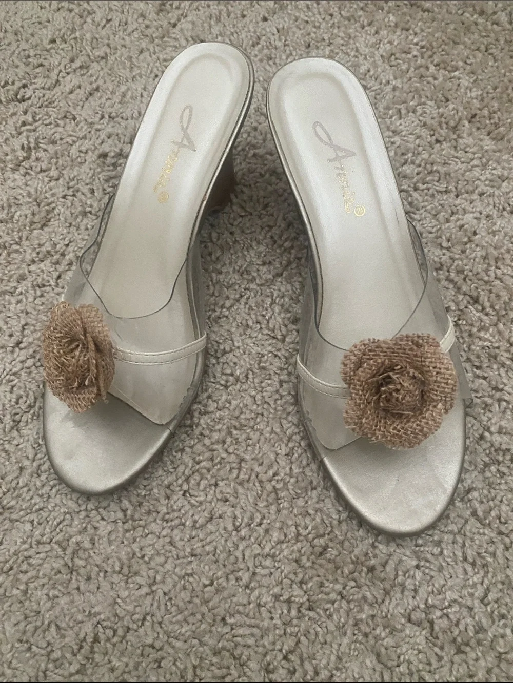 Annie 2” Platforms Size 6.5